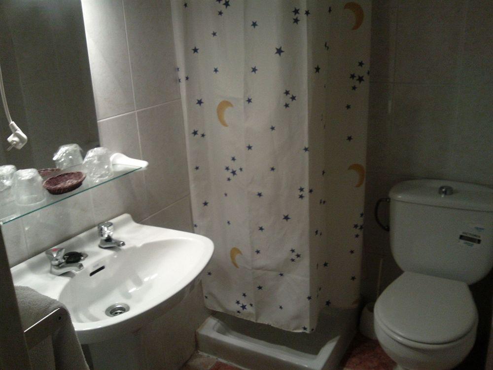 Virgen Del Rocio II Hotel ตอร์เรโมลิโนส ภายนอก รูปภาพ