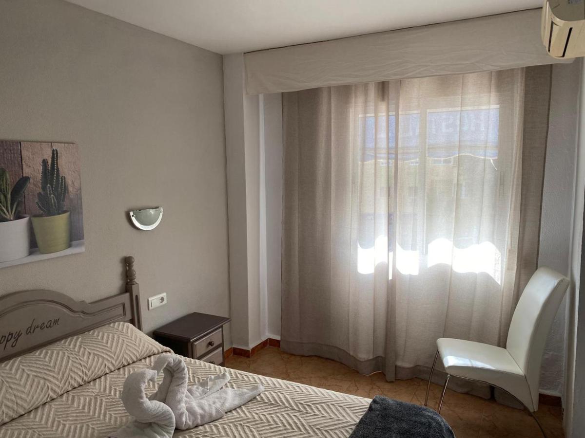 Virgen Del Rocio II Hotel ตอร์เรโมลิโนส ภายนอก รูปภาพ
