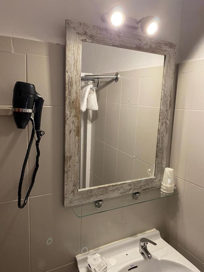 Virgen Del Rocio II Hotel ตอร์เรโมลิโนส ภายนอก รูปภาพ